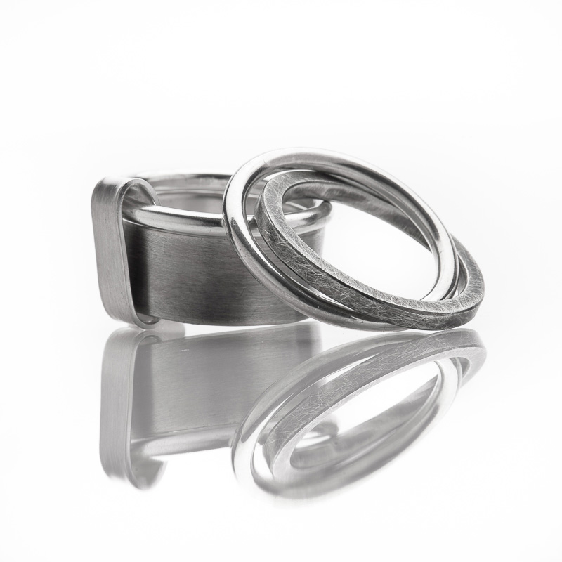 Ringe "My Man" in Silber, matt und oxidiert © Yasmin Yahya