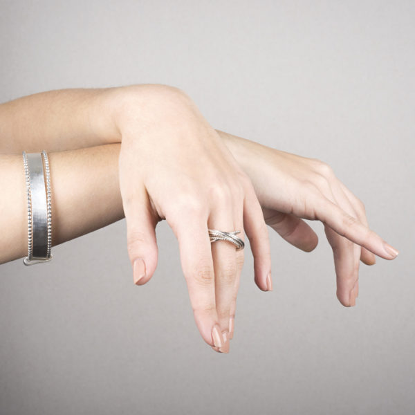 Bracelet and ring in ethical sterling silver RJC © Y. Yahya & M. Le Glouet