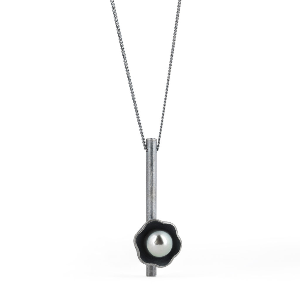 Collier en argent RJC noirci, avec perle de Tahiti