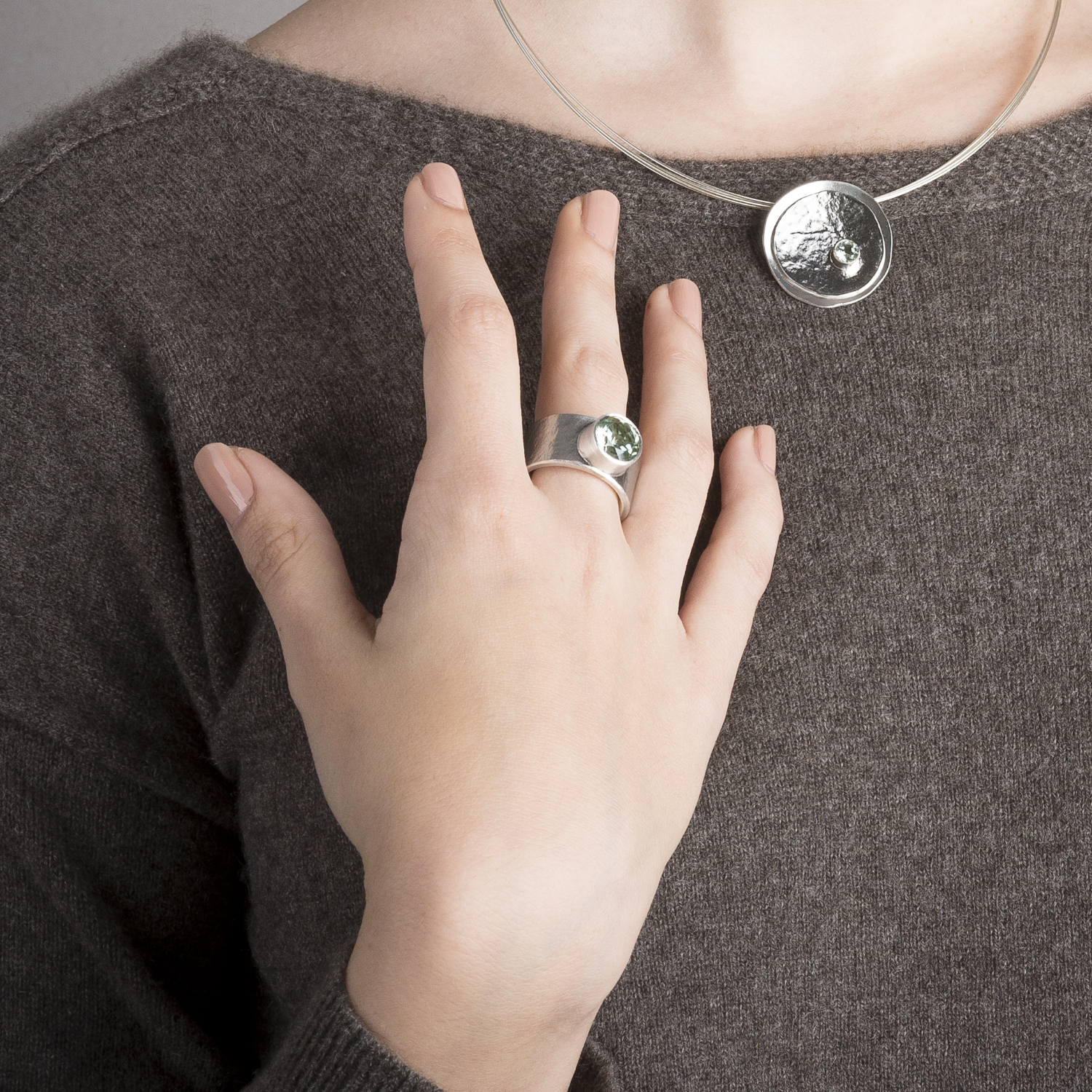 Bague MOUNTAIN en argent et palladium éthique RJC, avec prasiolithe ø 10 mm