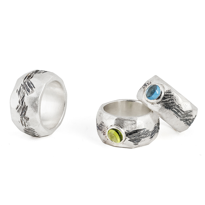 Ringe ALANA aus nachhaltigem Silber RJC mit Peridot oder Blue London Topas