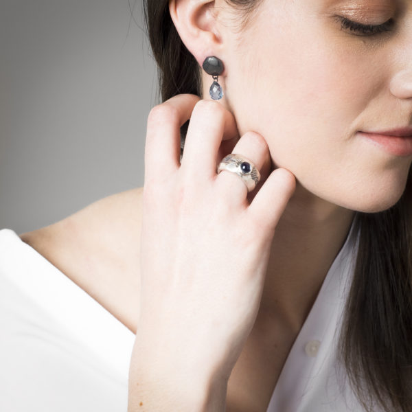 Ohrringe und Ring ALANA aus nachhaltigem Silber mit blauen Topas